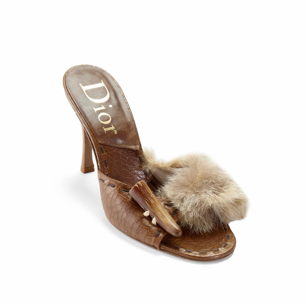 Dior S/S 2003 Brown Fur Horn Toggle Leather Heels